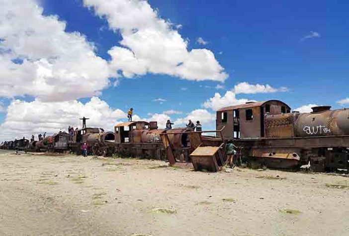 Cemitério de Trens - Salar de Uyuni , deserto de sal, Bolívia