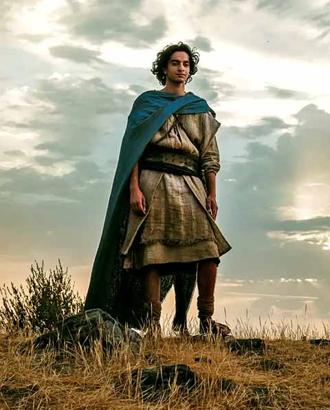 Ambientada cerca de mil anos antes de Cristo, a trama se inspira na vida de Davi, o pastor que venceu gigantes e se tornou um dos mais célebres reis de Israel.