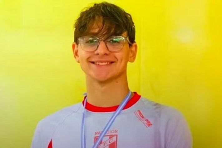 Matías Bottoni - Nadador argentino de 17 anos fica paraplégico após se chocar com outro atleta