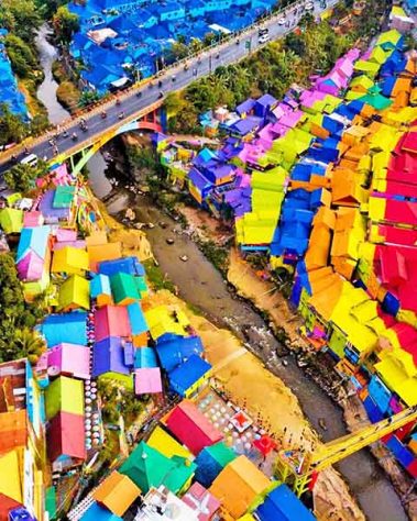Kampung Pelangi, Indonésia - Cidades coloridas do mundo - Reprodução do facebook Euronews Travel
