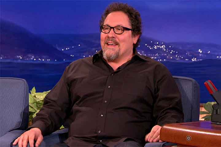A incerteza em torno da quarta temporada aumentou quando Jon Favreau confirmou que os roteiros já estavam prontos, mas o foco da produção havia mudado para o longa-metragem "The Mandalorian & Grogu", anunciado oficialmente em 2024 e com previsão de estreia para 2026.