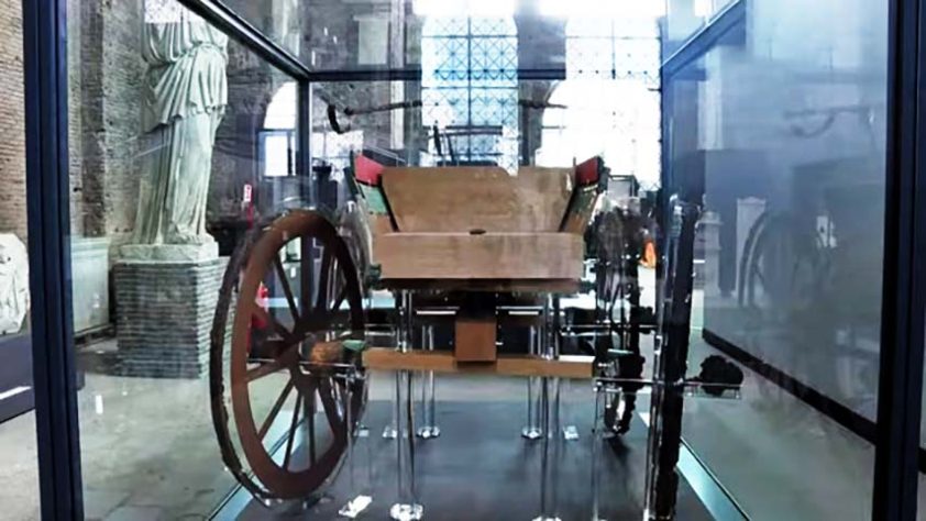 Carruagem restaurada da antiga Pompéia é revelada em nova exposição - Carruagem de quase 2 mil anos encontrada em Pompeia - Reprodução do Youtube Canal AP Archive