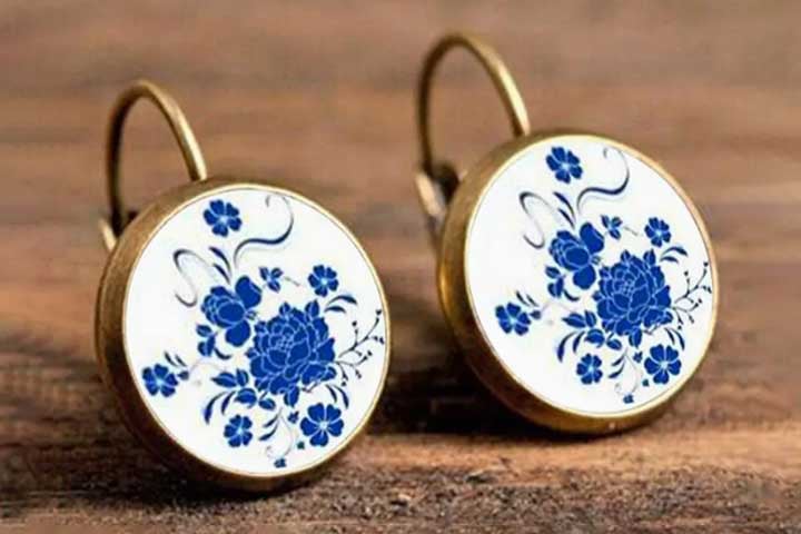 A porcelana também é usada em acessórios - Porcelana - Divulgação