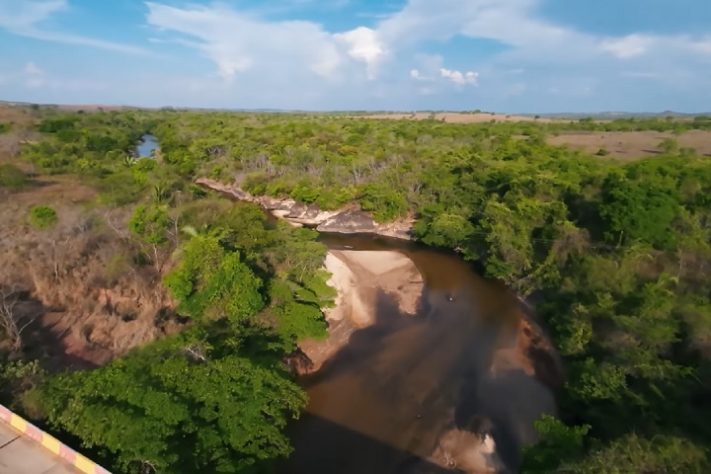 Maior cratera de meteoro fica no Brasil - Domo de Araguainha
