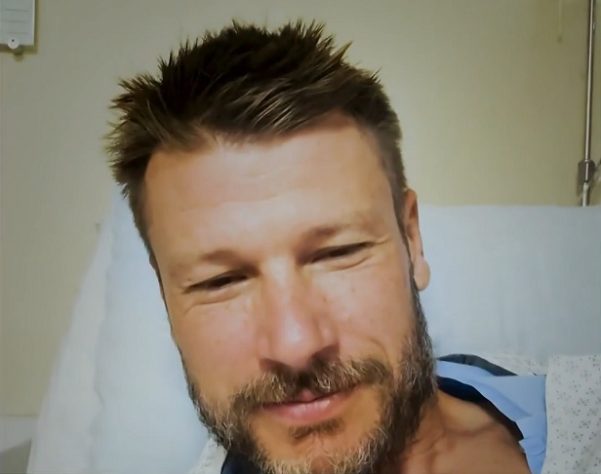 Rodrigo Hilbert sofre acidente na África e precisa passar por cirurgia de emergência