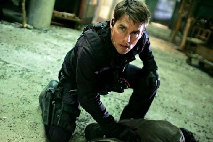 O terceiro filme foi dirigido por J.J. Abrams e aprofundou o lado emocional de Ethan Hunt, introduzindo o vilão Owen Davian (interpretado por Philip Seymour Hoffman), um dos mais memoráveis da série.-Reprodução