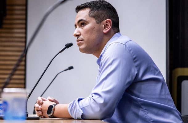 Santos define três alvos para substituir Pedro Martins