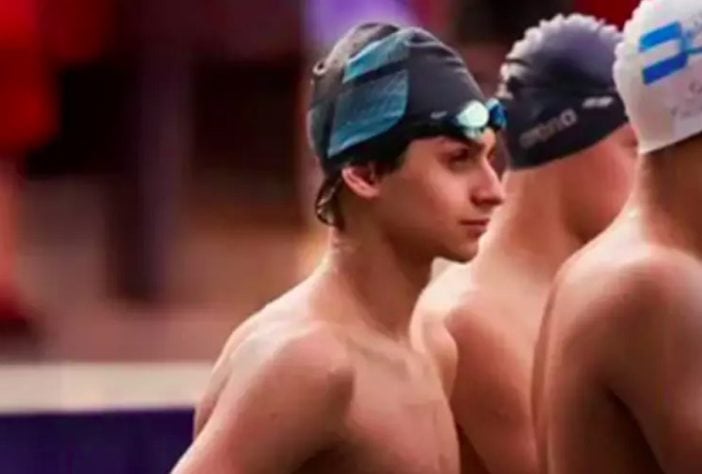 Matías Bottoni - Nadador argentino de 17 anos fica paraplégico após se chocar com outro atleta