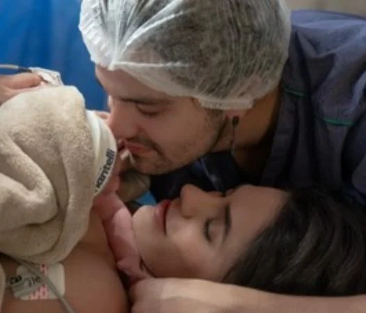 Momento especial: Luan Santana no nascimento da filha