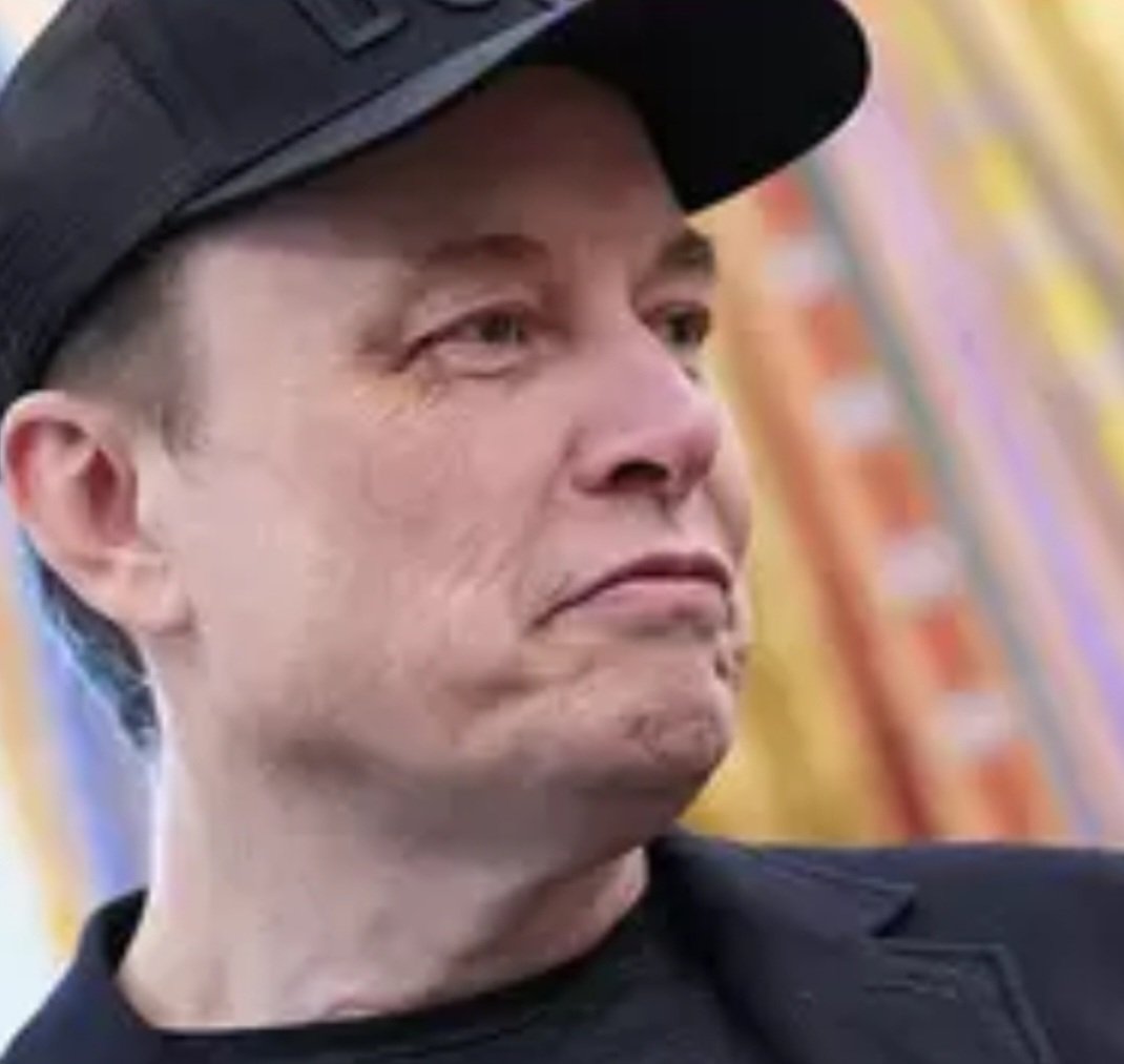 Mas o que chamou a atenção dos jornalistas na despedida de Musk, no Salão Oval da Casa Branca, foi o hematoma no olho do bilionário. -Reprodução YouTube Casa Branca 