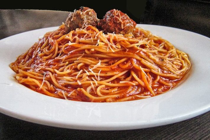 Almôndegas com Spaghetti