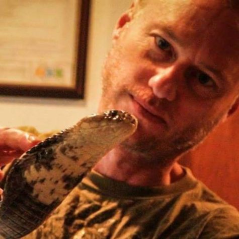 Tim Friede - Homem injeta veneno de cobras em si mesmo para desenvolver soro universal