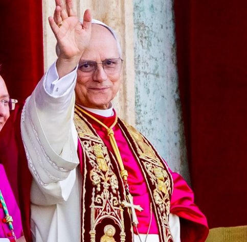 O Cardeal Robert Francis Prevost é o Papa Leão XIV