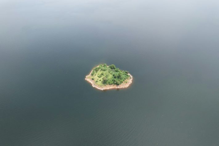 Ilha genérica/neutra
