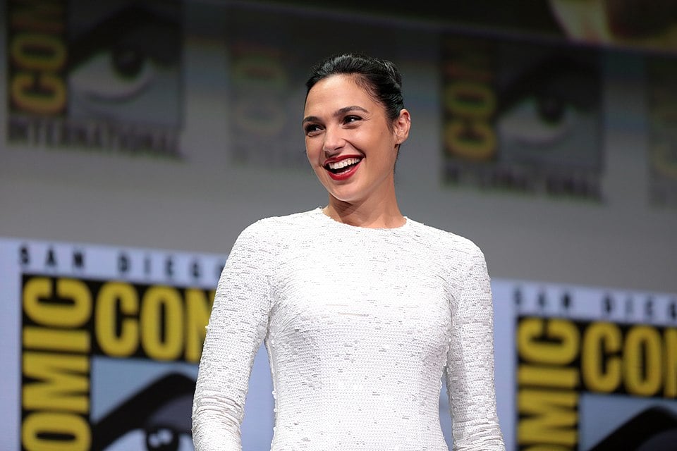 Gal Gadot: protestos pró-Palestina em gravações com atriz terminam em prisões
