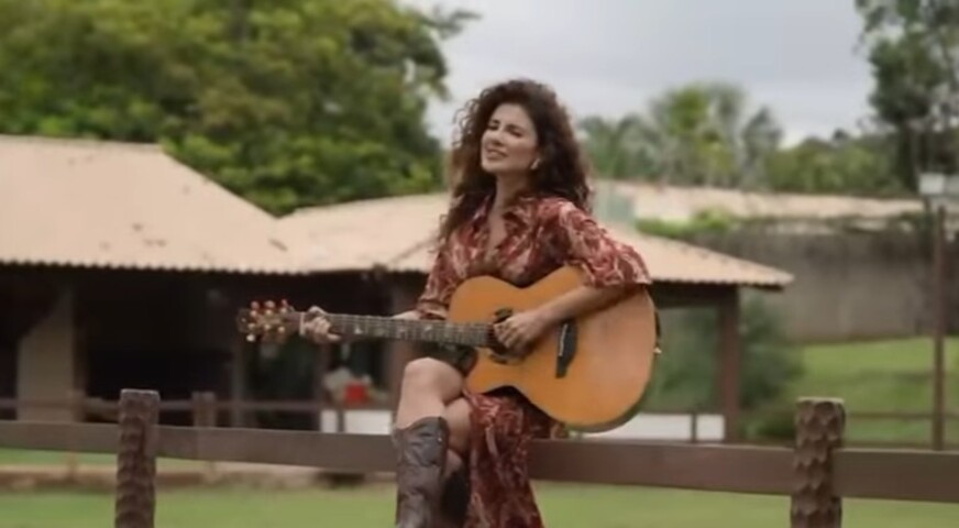 Paula Fernandes lança trailer de música-tema de novela: ‘Fiz em uma hora’