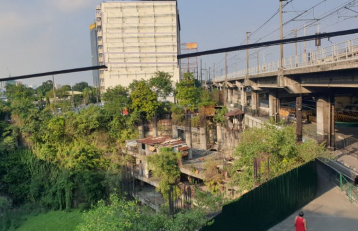 SkyCity, Filipinas - Prédios abandonados
