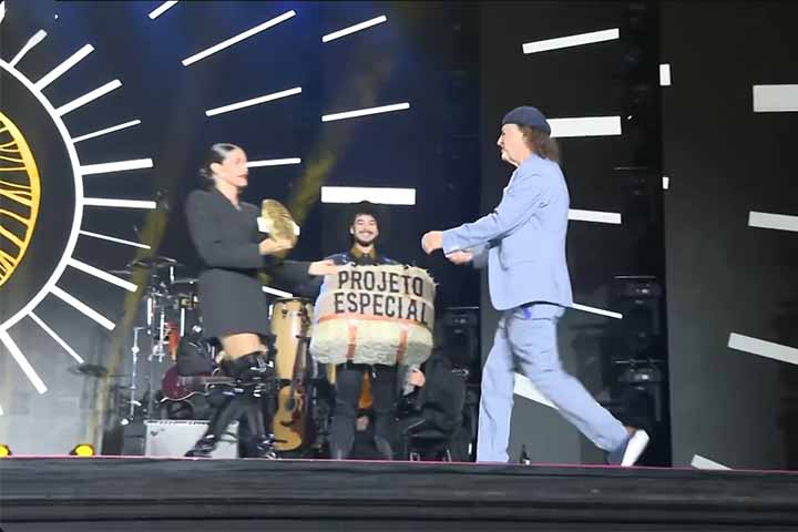A cerimônia de premiação aconteceu no dia 4 de junho no Theatro Municipal do Rio de Janeiro. 
