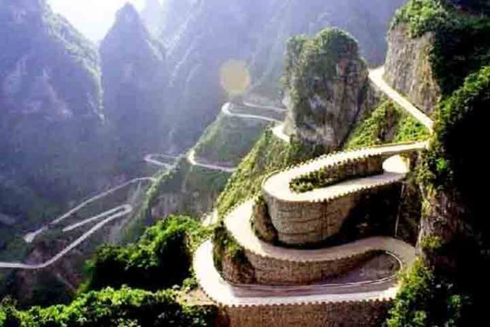 Estrada da Montanha Tianmen - 