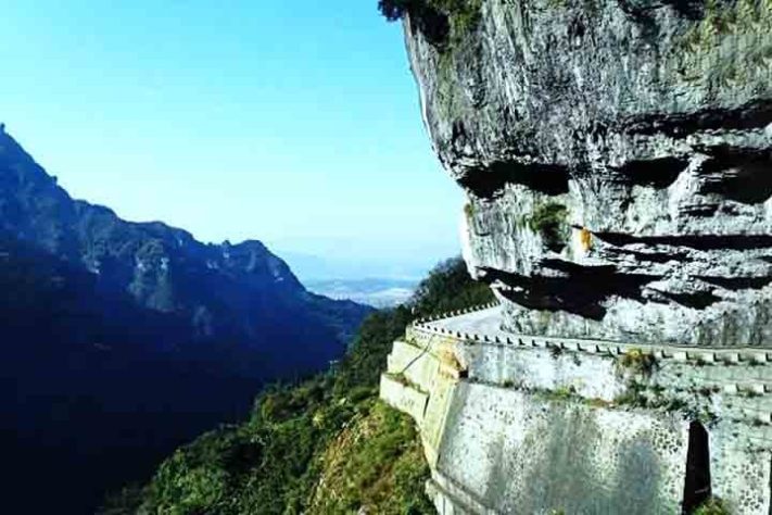 Estrada da Montanha Tianmen - 
