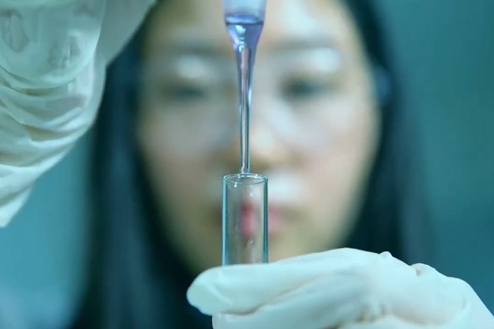 A identificaÃ§Ã£o da espÃ©cie nÃ£o foi acidental. Foram necessÃ¡rias coletas sistemÃ¡ticas ao longo de trÃªs verÃµes nos tanques de camarÃ£o da reserva para confirmar a existÃªncia da nova espÃ©cie.