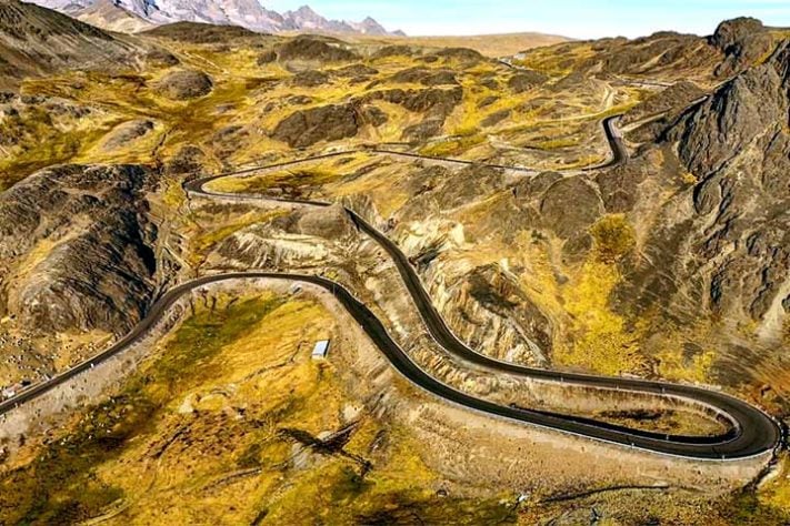 O percurso enfrenta condições variadas - Viagem de ônibus mais longa do mundo - Secom