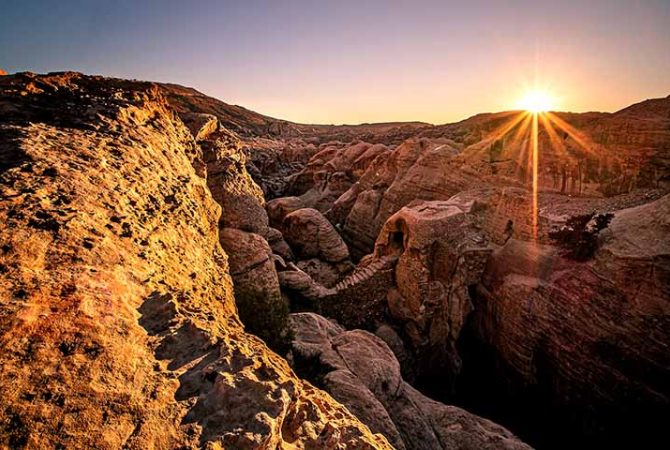 Conheça Petra, cidade milenar na Jordânia