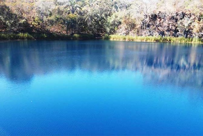 Daria um mergulho? Lagoa misteriosa ‘sem fundo’ em Goiás inspira lendas locais