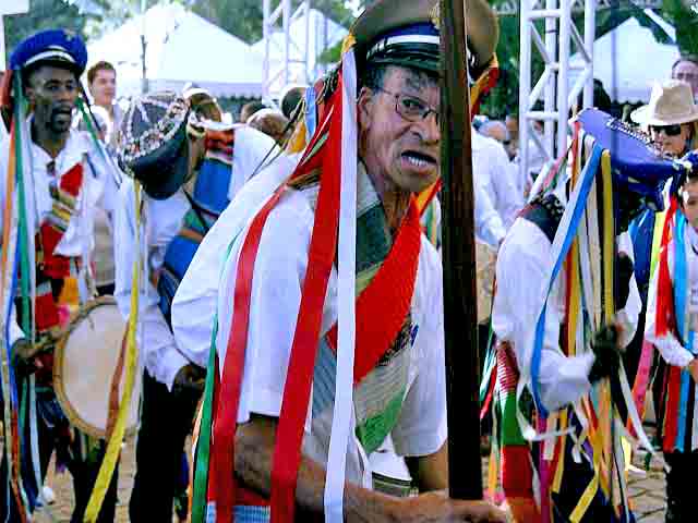 <p>Outro evento que merece menção é o Congado, manifestação de raízes afro-brasileiras que envolve música, dança e religiosidade. Essas festas ajudam a manter viva a identidade cultural da cidade e reforçam o senso de comunidade entre os moradores.</p>
