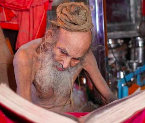 Por décadas, pessoas buscaram sua orientação espiritual e palavras de conforto em momentos de dificuldade. Seus seguidores costumavam visitá-lo para orações e reflexões.