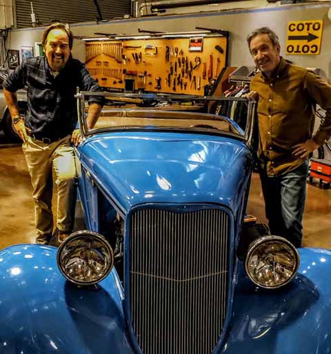 Uma curiosidade da vida pessoal de Allen Ã© que o ator nutre enorme paixÃ£o por carros, ostentando uma coleÃ§Ã£o, com modelos raros dos anos 40, 50 e 60 em seu acervo. 
