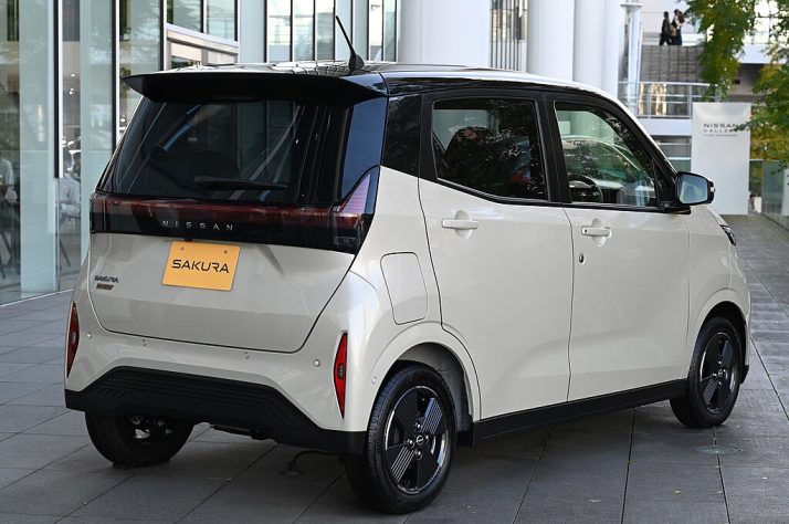 Nissan Sakur