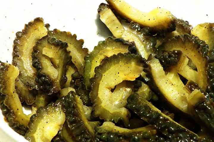 É também geralmente encontrado em feiras locais e mercados municipais, tem um sabor amargo e pode ser usado em receitas, como suco, refogados e saladas.