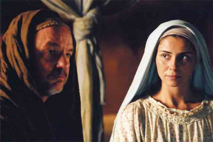 Tem uma carreira sólida no cinema, com destaque em filmes como "Bossa Nova", "Avassaladoras", "Maria, Mãe do Filho de Deus", "A Cartomante", "Caixa Dois" e a franquia "S.O.S. Mulheres ao Mar"
