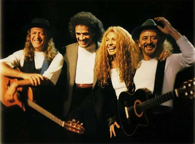 Nos anos 90, o artista pernambucano juntou-se a outros três famosos representantes da música nordestina - o próprio Geraldo Azevedo, Zé Ramalho e Elba Ramalho - no projeto “O Grande Encontro”, série de shows realizados em variadas cidades do Brasil. 

