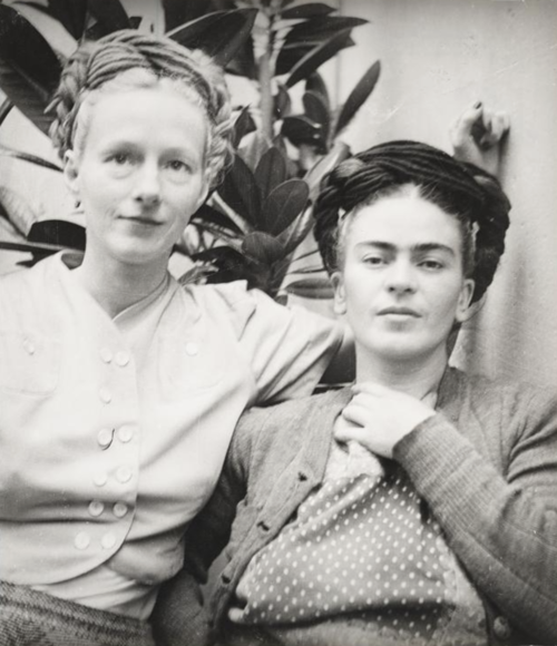 Além das obras da artista mexicana que teriam sido furtadas - incluindo “Frida em Chamas”, de 1954 - também teriam sido arrancadas 12 páginas do diário da artista, de acordo com a denúncia feita por Trujillo.
