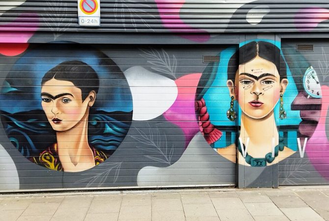 Frida Kahlo: ex-diretora de museu denuncia roubo de obras da artista mexicana