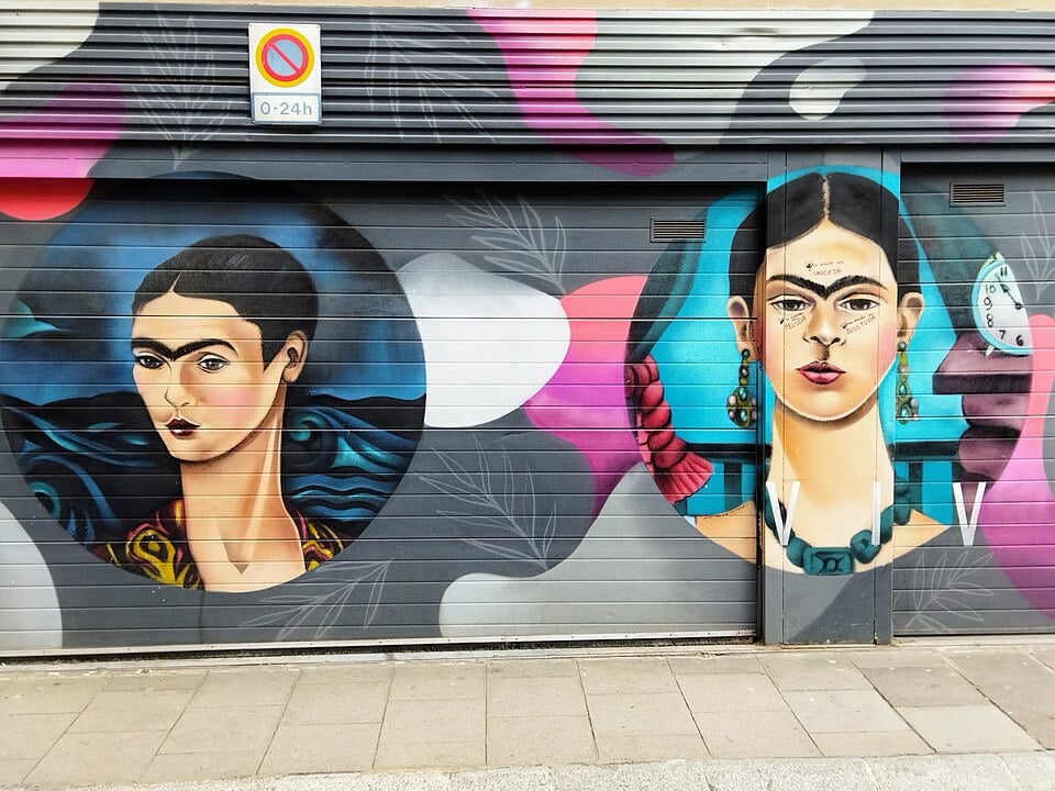 Frida Kahlo: ex-diretora de museu denuncia roubo de obras da artista mexicana