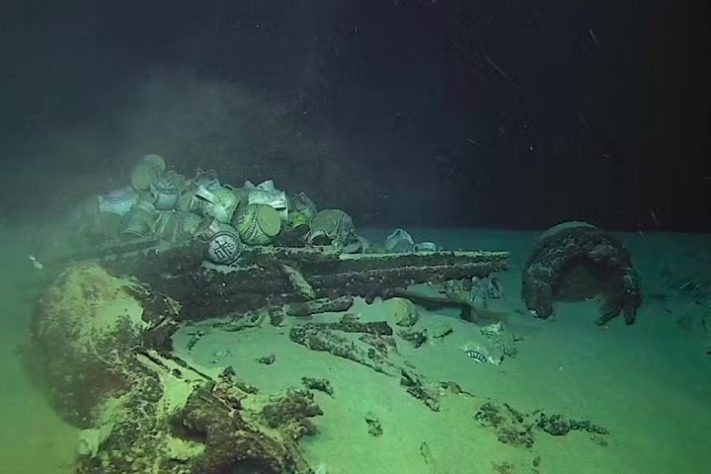 Arqueólogos descobrem navio mercante do século 16 no fundo do Mar Mediterrâneo