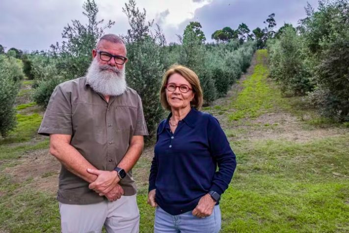 Bob Vieira da Costa e Bia Pereira, responsáveis pela empresa Azeites Sabiá