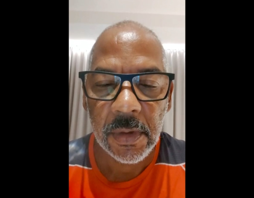 O pai de Juliana, Manoel Marins, viajou para a Ãsia, para acompanhar o processo. Em 26/6, ele postou vÃ­deo nas redes sociais sobre a dor da famÃ­ia, que "aumenta a cada dia". E que tem chorado muito. -RepoduÃ§Ã£o redes sociais 