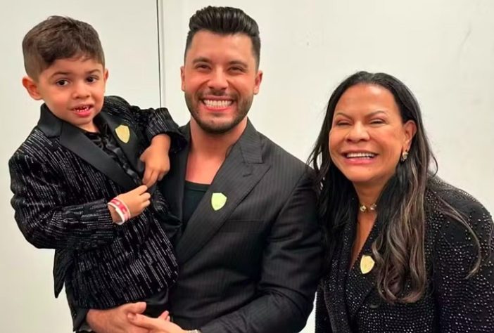 Dona Ruth, Murilo Huff e Léo, filho de Marília Mendonça