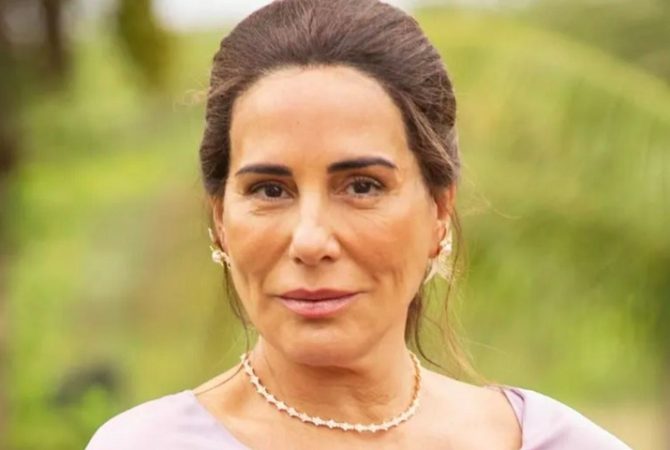 Pra quem não viu: Glória Pires é condenada a pagar quantia milionária à ex-cozinheira