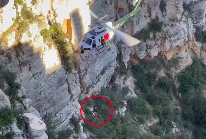 Mulher de 32 anos é resgatada com vida após cair de trilha e ficar três dias isolada em deserto dos EUA