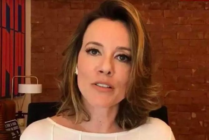 Jornalista Natuza Nery sofre acidente em estúdio da Globo e vai parar no hospital