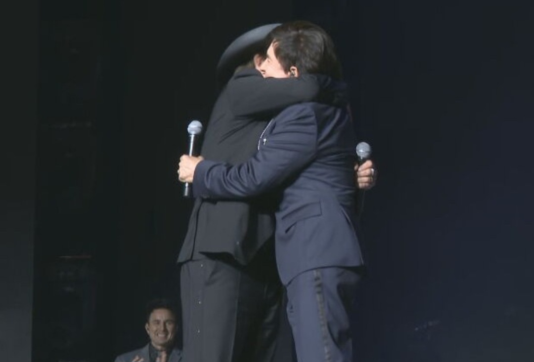 O evento, tradicionalmente associado à Música Popular Brasileira (MPB) foi dedicado de forma inédita ao gênero sertanejo, laureando seus principais representantes. Emocionados, eles se abraçaram no palco.