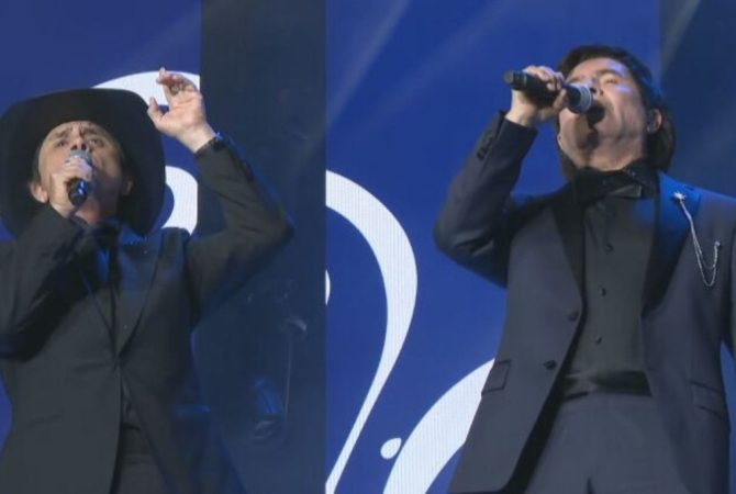 Chitãozinho e Xororó recebem homenagem e Theatro Municipal ‘treme’ com ‘Evidências ‘