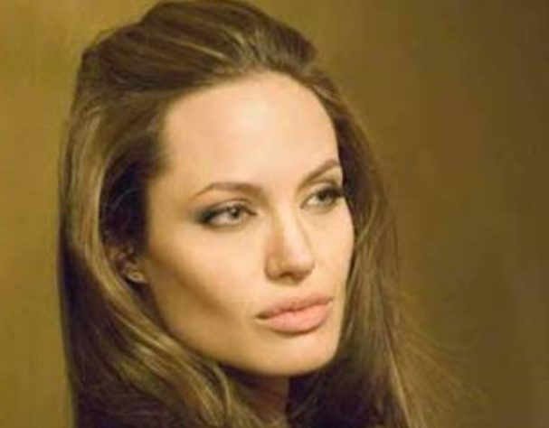 Angelina Jolie faz 50 anos