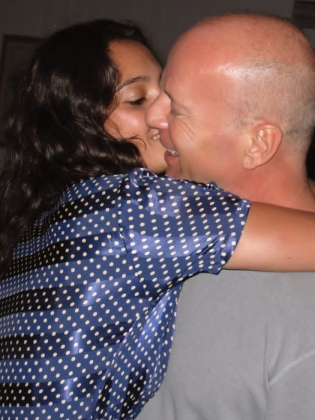 Mulher de Bruce Willis desabafa que demência do ator ‘tira todo o ar’ da casa