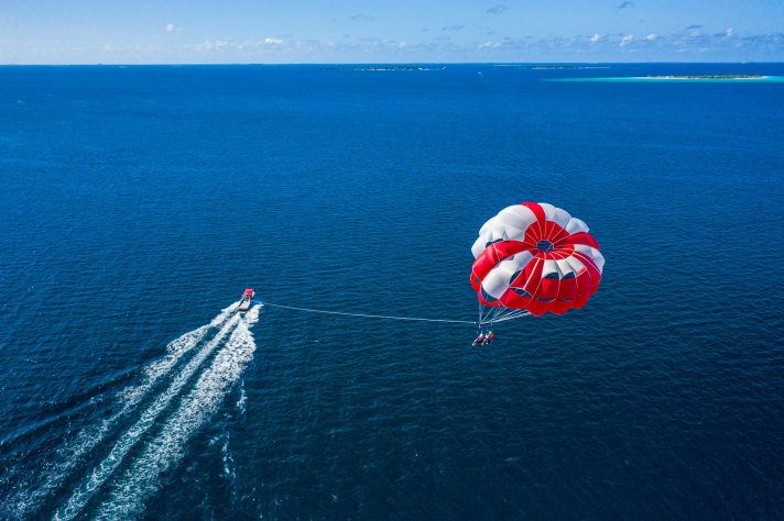 Parasailing/parascending - esporte aquático